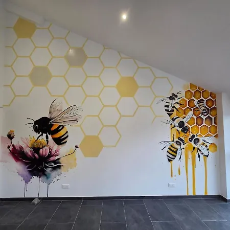 Des Abeilles Pour 8 Personnes Apartment *